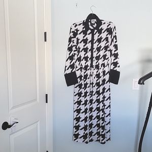 Anne Klein Houndstooth Midi dress with POCKETS!!!!
